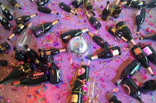 Інсталяцію в Італії викинула прибиральниця