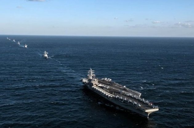 Російські ВПС стежать за американським флотом