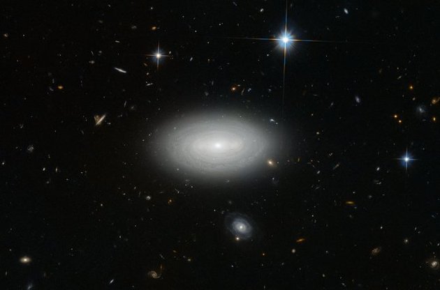 "Хаббл" сделал снимок самой одинокой галактики