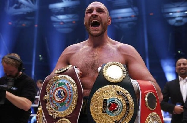 У Фьюри отобрали пояс IBF