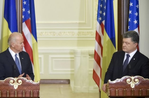 Україна мало робить для боротьби з корупцією, до якої закликає Байден. Ілюстрація