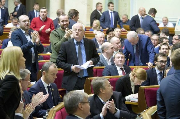 Верховна Рада закликала парламенти західних країн посилити санкції проти Росії
