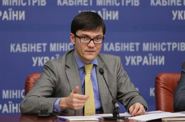 Пивоварский рассказал, сколько должны получать работники министерств