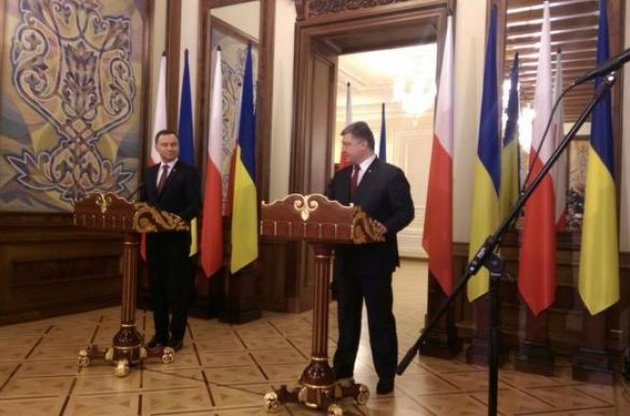 Дуда виступив за продовження санкцій ЄС проти РФ до повного виконання Мінських угод