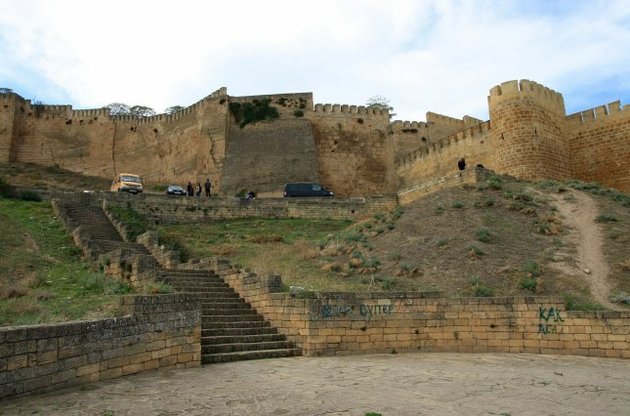 При обстреле крепости в Дагестане погиб турист