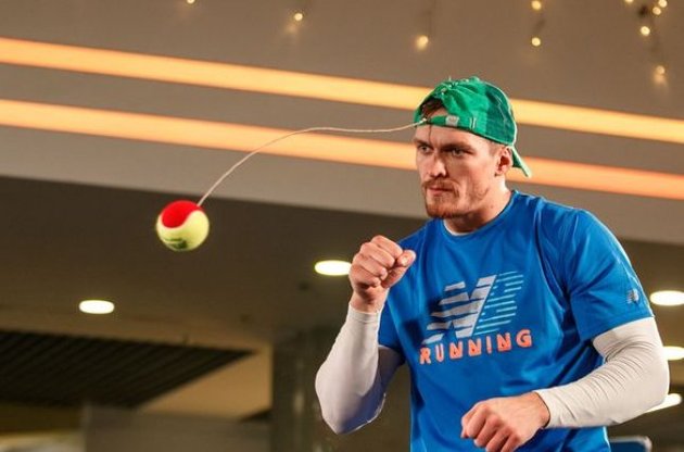 Усик признан самым перспективным украинским боксером