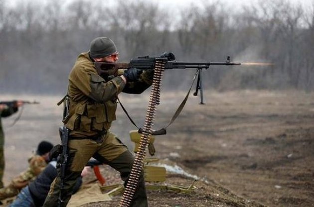Боевики обстреляли опорные пункты сил АТО недалеко от Донецка
