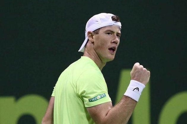 Марченко обіграв фаворита