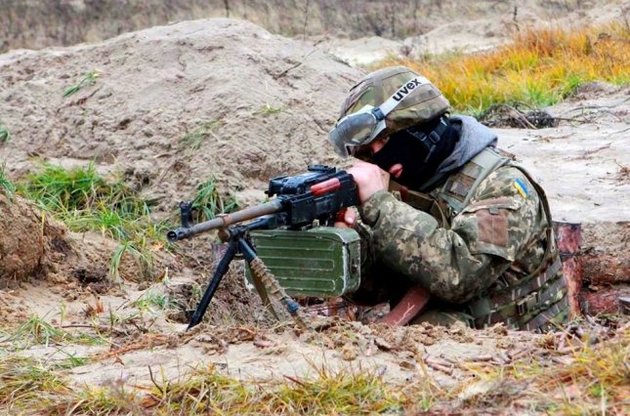 В зоне АТО за сутки погиб украинский военный, еще один ранен