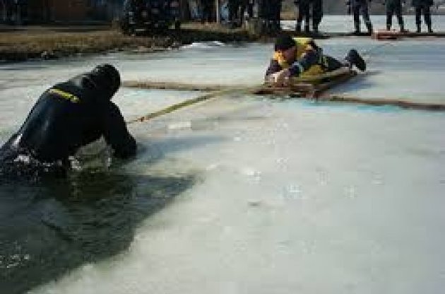 12 людей загинули в цей період на льоду