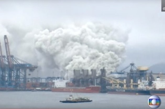 Часть близлежащих районов накрыта облаками химических испарений