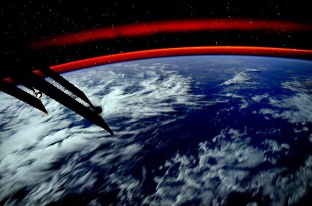 Астронавт NASA опублікував фото сяйва над Землею