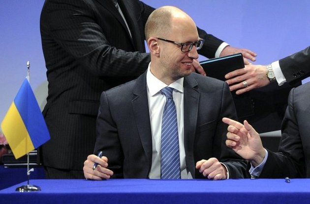 Закон про &quot;Публічні закупівелі&quot; почне працювати в квітні 2016 року, пообіцяв Яценюк