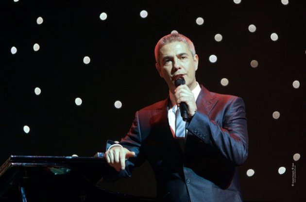 Любимому певцу Юлии Тимошенко запретят концерты в Киеве из-за зрады