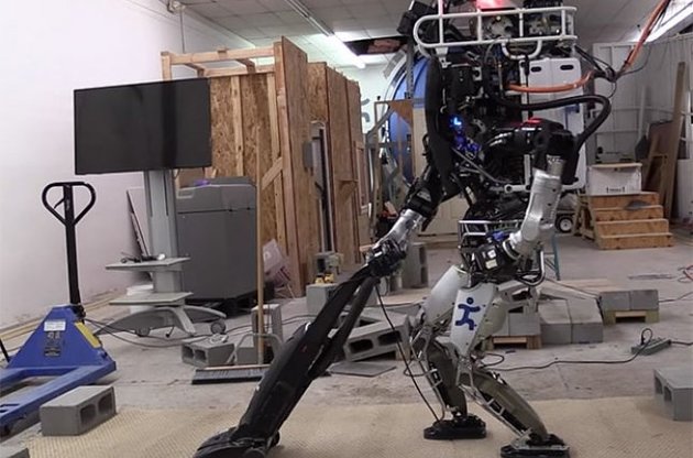 Робот смог пропылесосить помещение