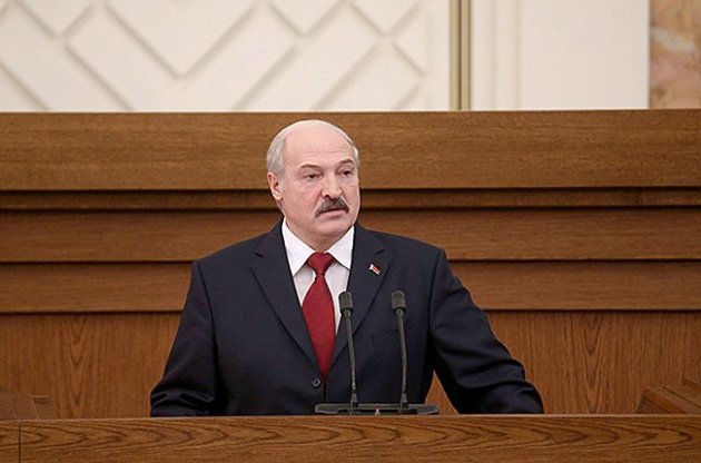 Лукашенко пообещал отстреливаться до конца, не уточнив, от кого
