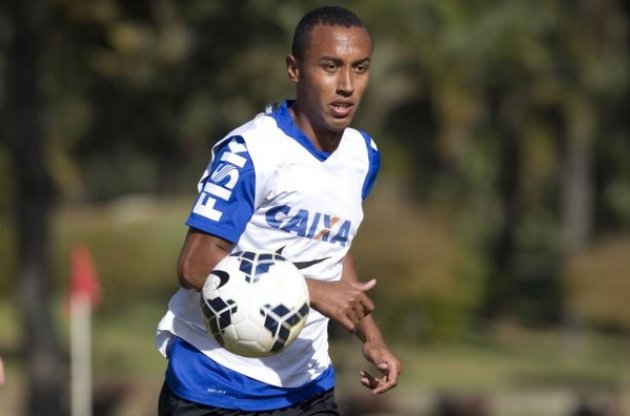 Паулиньо призван усилить атаку &quot;Зари&quot;