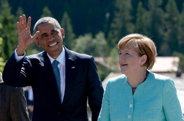 Обама і Меркель наголосили на необхідності прискорення імплементації Мінських угод