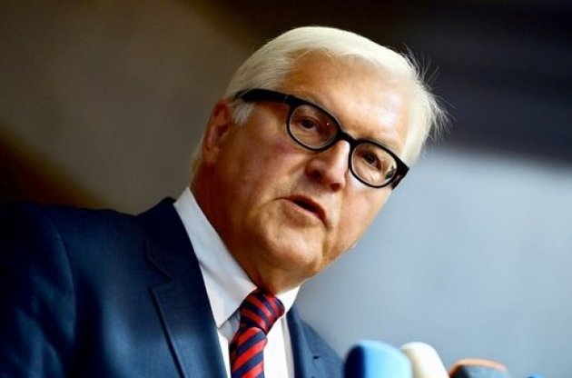 Москва добивается закрепления особого статуса местного самоуправления для Донбасса на постоянной основе после 2017 года, у ФРГ другая позиция