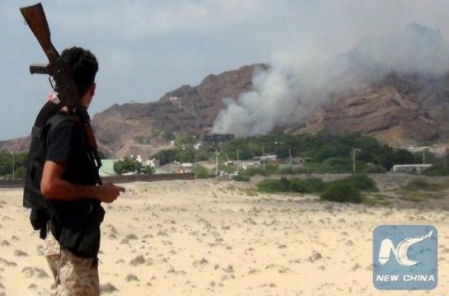 В Йемене у ворот президентского дворца раздался взрыв