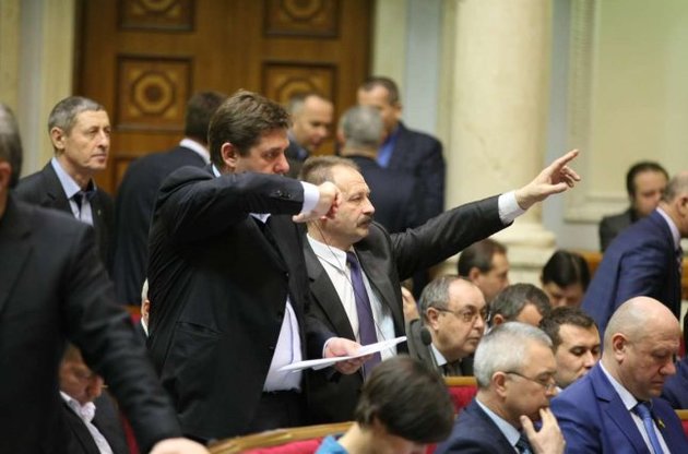 Депутати мають намір розглядати по 25 законів за пленарний тиждень