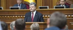 Половина українців підтримують дострокові вибори парламенту і президента