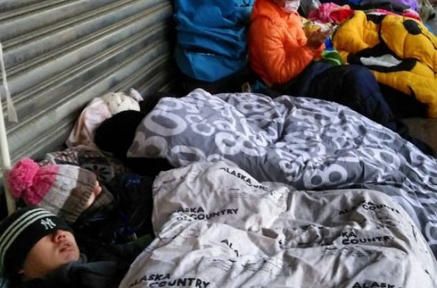 Для людей, що залишилися без даху над головою, відкриті тимчасові притулки