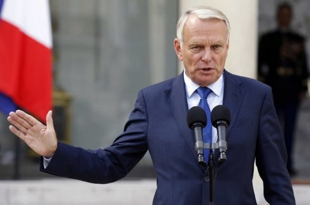 Глава МЗС Франції: Україні потрібен уряд, який може йти вперед