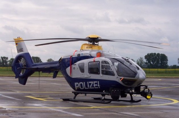 На борту Eurocopter 135 были трое членов экипажа