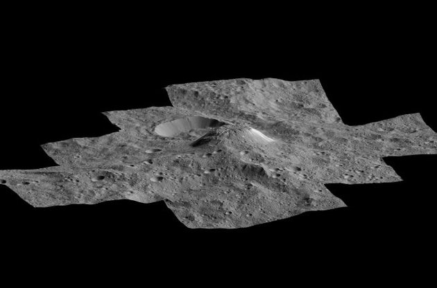 Зонд Dawn получил новые снимки горы на Церере