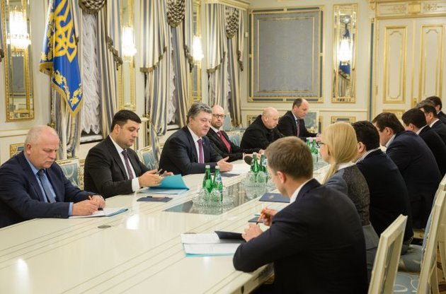 Порошенко призвал депутатов вернуться к судебной реформе