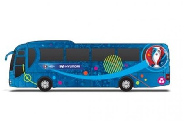 Надпись будет нанесена на автобус