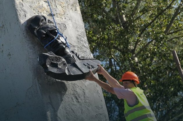 У Польщі мають намір знести понад 500 пам'ятників радянської епохи