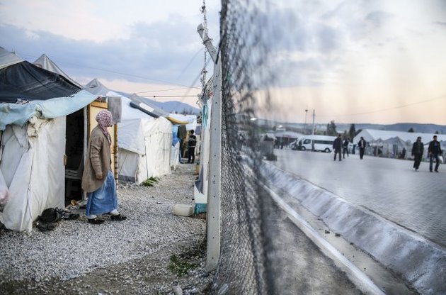 Турецкие пограничники расстреливают сирийских беженцев - The Times