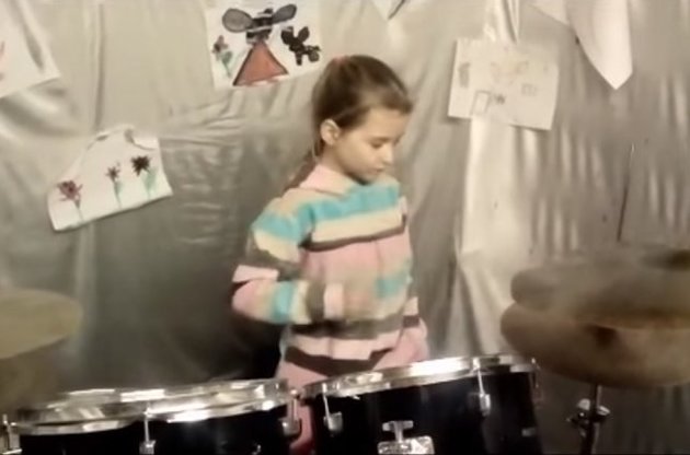 Семилетняя украинка вышла в финал международного конкурса барабанщиц