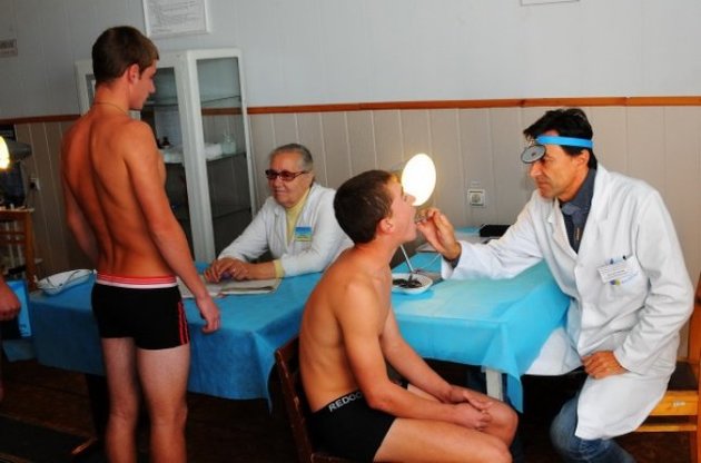 Призов кримчан в російську армію цієї весни збільшиться майже вдвічі