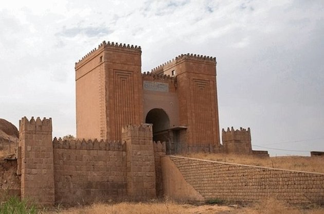 Терористи ІДІЛ знищили "ворота Бога" в Іраку