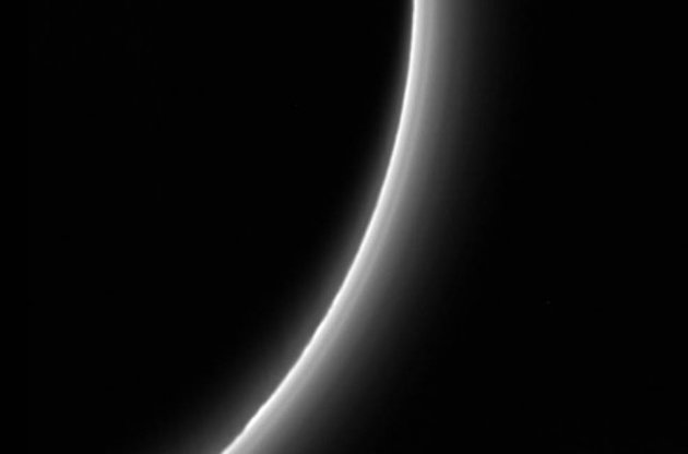 Гравитационные волны меняют яркость атмосферы Плутона