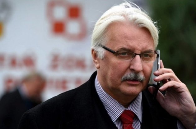 Голова МЗС Польщі боїться "біженців" з Донбасу