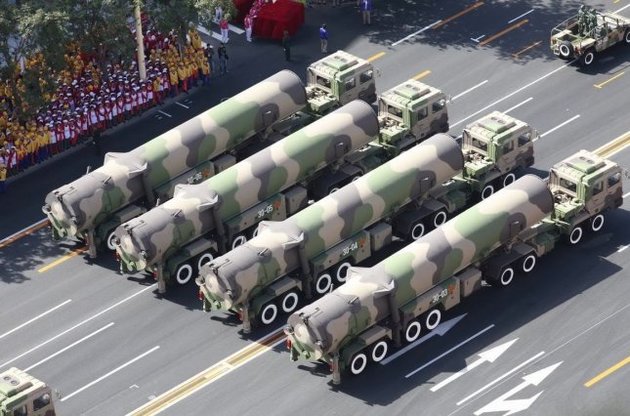 Китай випробував новітню балістичну ракету