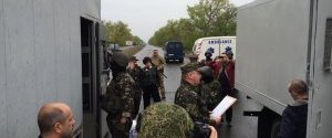 На подконтрольную Украине территорию вернули еще 20 заключенных