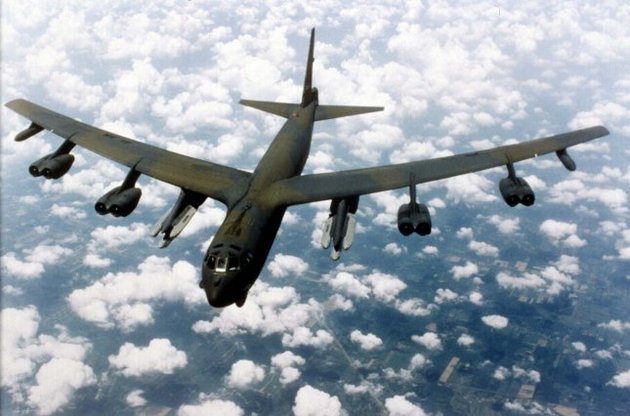 США вновь применили стратегическую авиацию против "Исламского государства"