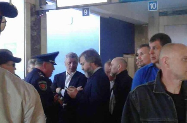 Народні депутати від "Опозиційного блоку" відлетіли з Одеси