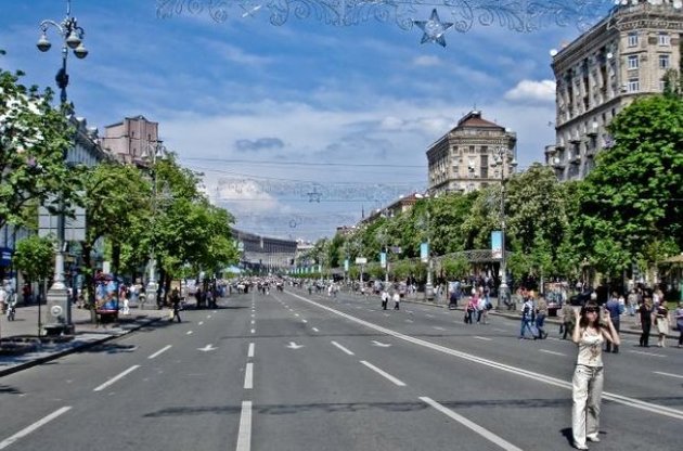 В Киеве уже перекрыли Крещатик из-за Дня победы