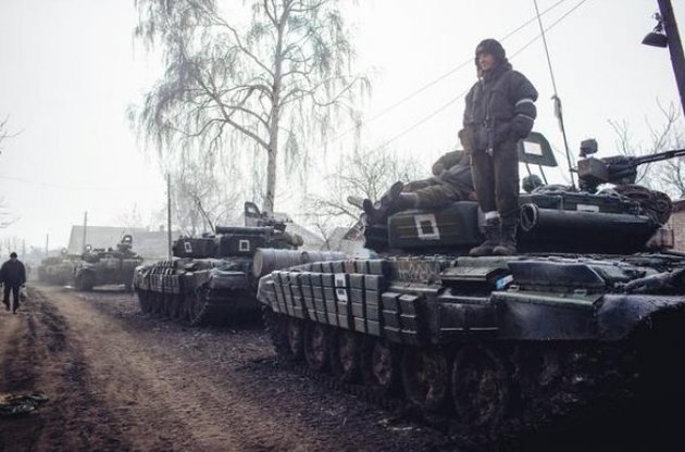 ОБСЕ зафиксировал семь танков террористов в Луганске.