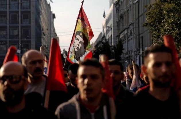 В Греции проходят многотысячные протесты против пенсионной реформы