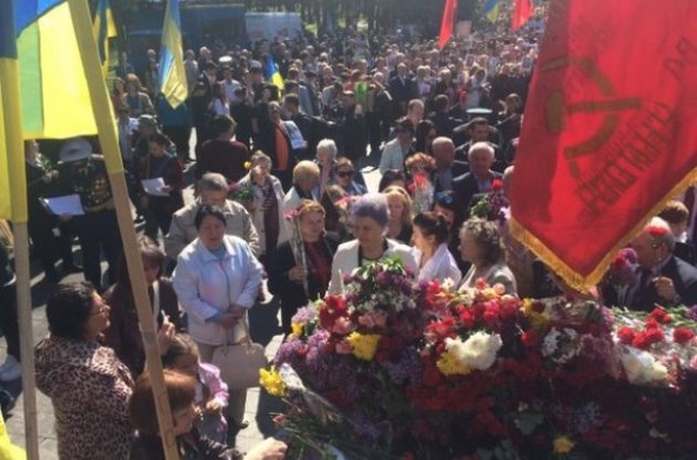 В Харькове у Мемориала Славы произошли столкновения