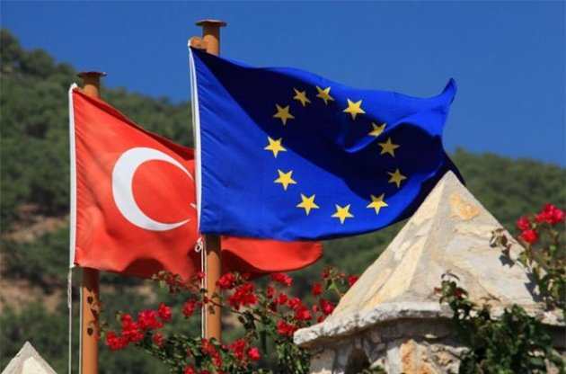 Європарламент призупинив роботу над безвізовим режимом для Туреччини