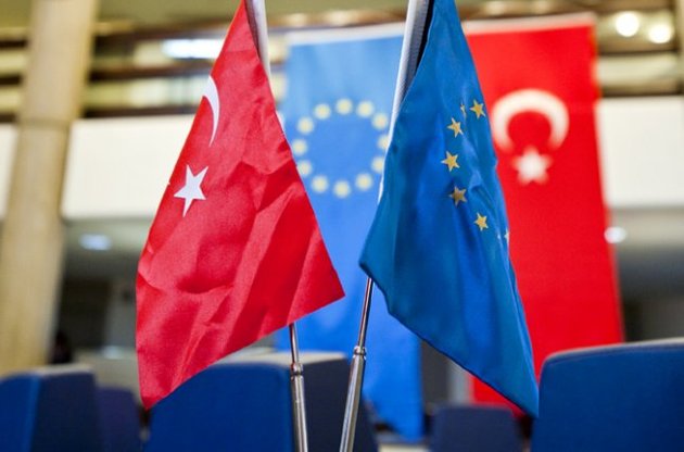 ЕС требует от Турции сузить определение терроризма в законодательстве