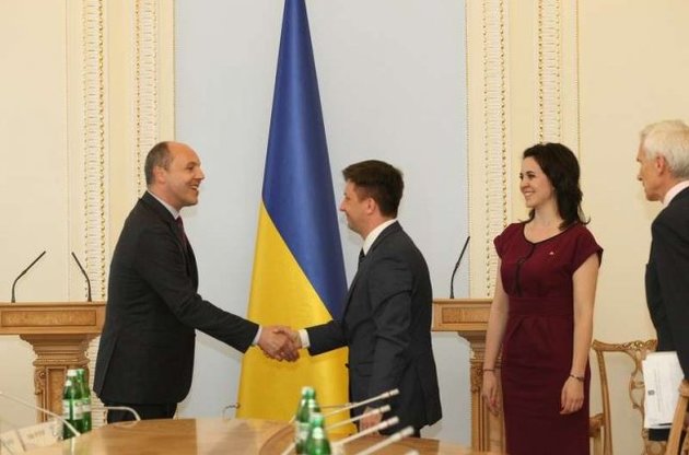 Андрій Парубій вітає Міхала Дворчика